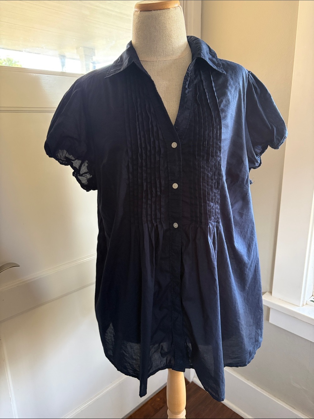 Tommy Hilfiger Navy Pintuck Button-Front Short Sleeve Blouse